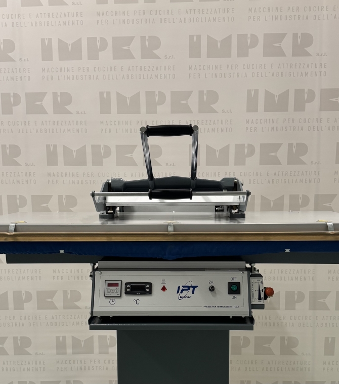 PRESSA TERMOADESIVATRICE IPT  